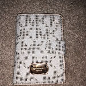 Michael Kors Passport holder / wallet
